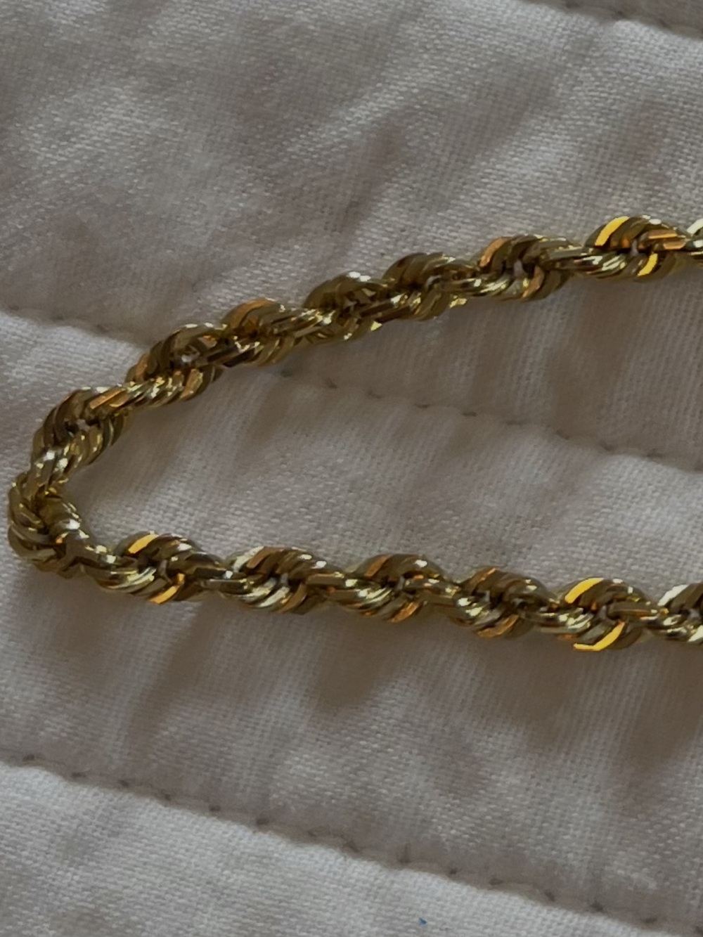20” 10K Gold Rope Chain Necklace - Classic Women's Jewelry - Picture 4 of 7